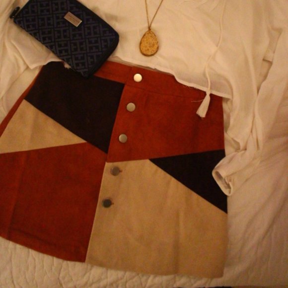 Patterned Mini Skirt - Picture 1 of 5